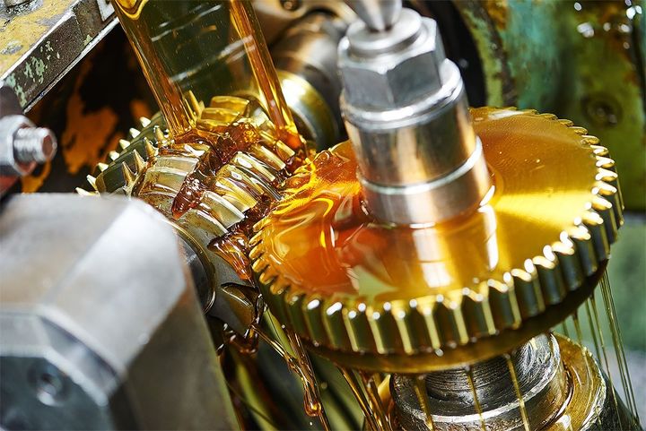 Industrial Lubricants Overview: Discover Types, Benefits, and Expert Suggestions