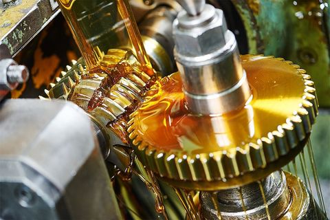 Industrial Lubricants Overview: Discover Types, Benefits, and Expert Suggestions